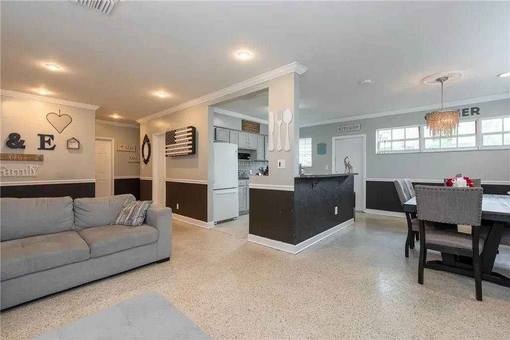 2527 Madison Street Hollywood FL 33020