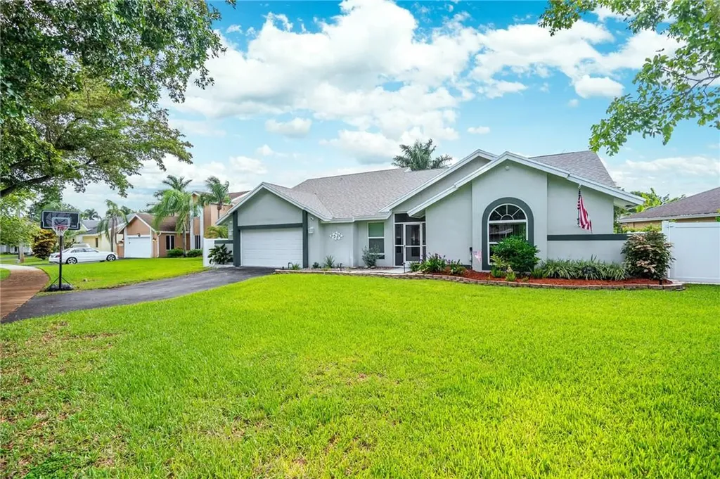 5644 SW 89th Avenue Cooper City FL 33328