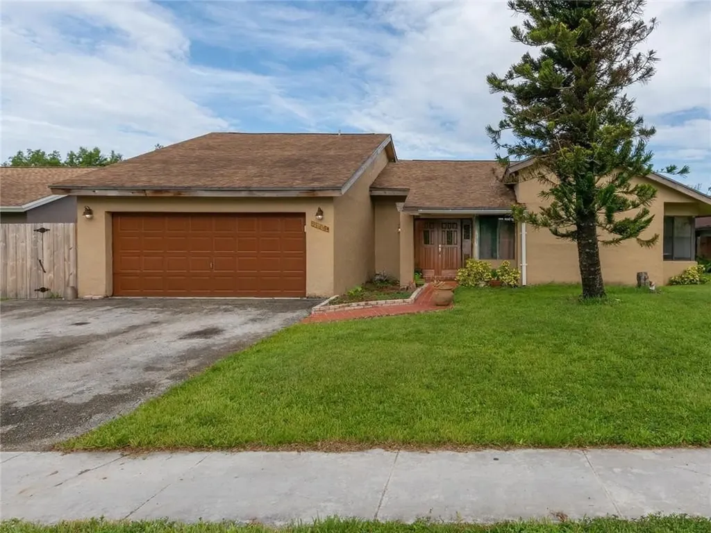 4861 SW 104th Avenue Cooper City FL 33328