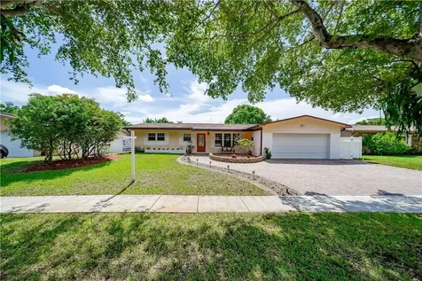 2110 NW 106th Avenue Pembroke Pines FL 33026