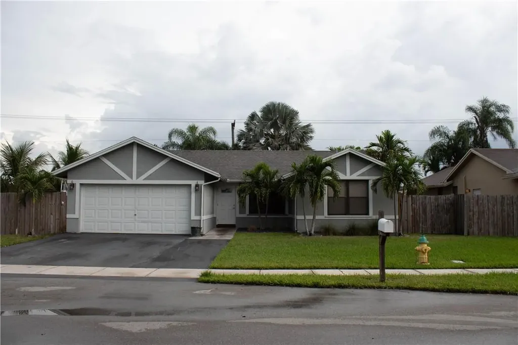 4771 SW 57th Terrace Davie FL 33314