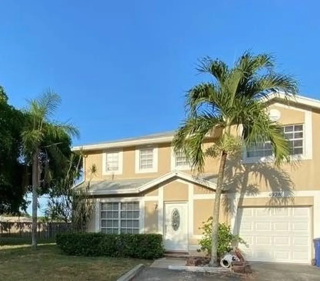 4928 SW 121st Avenue Cooper City FL 33330