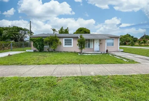 1611 SW 61st Avenue North Lauderdale FL 33068
