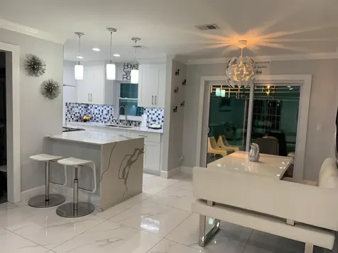8231 SW 3rd Street North Lauderdale FL 33068