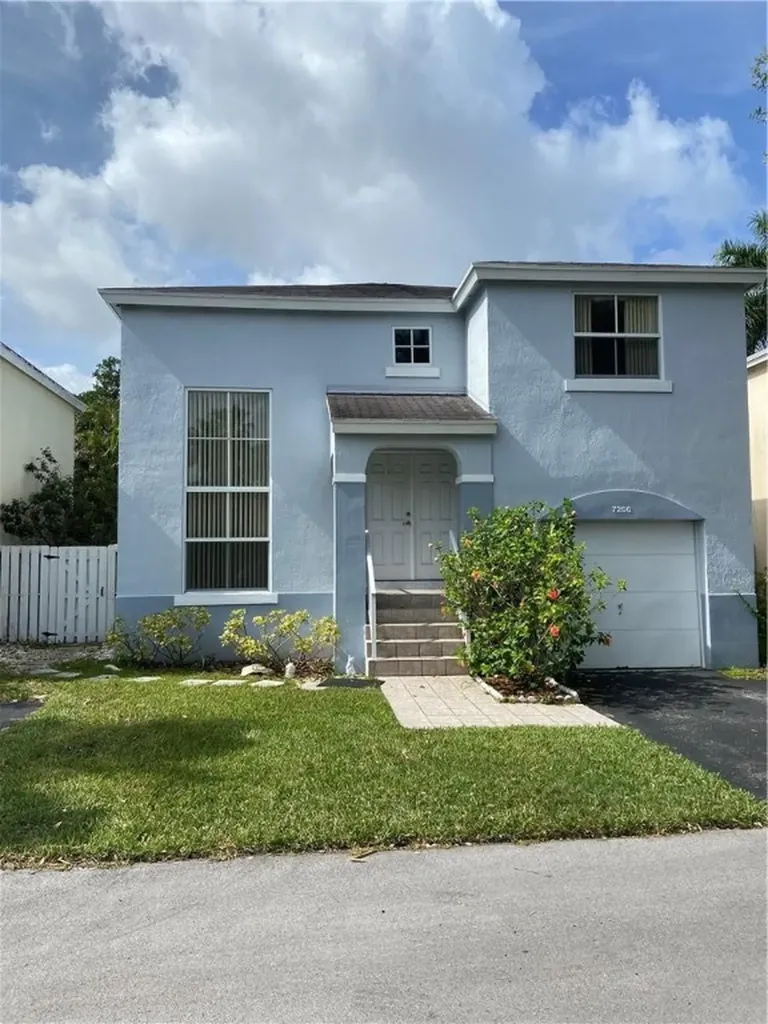 7266 SW 44th Court Davie FL 33314