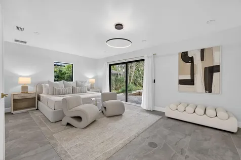 360 NW 33rd Street Oakland Park FL 33309