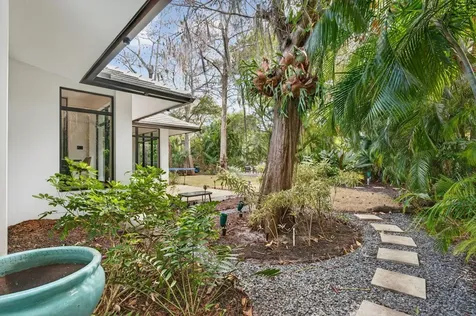 360 NW 33rd Street Oakland Park FL 33309