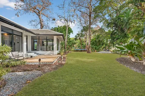 360 NW 33rd Street Oakland Park FL 33309