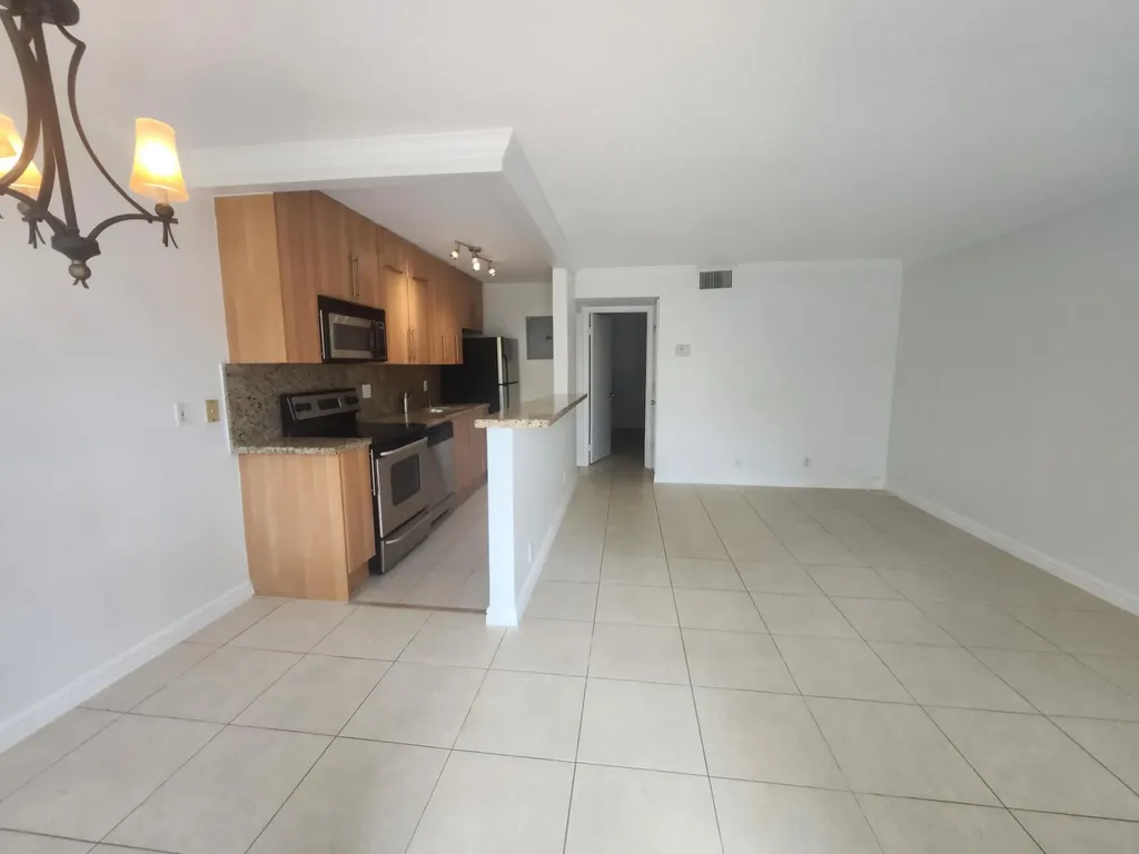 1125 NE 16th Place Fort Lauderdale FL 33305