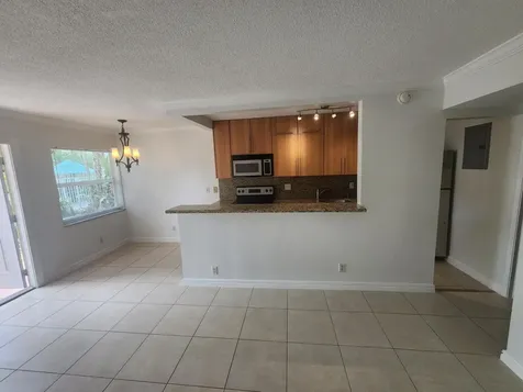1125 NE 16th Place Fort Lauderdale FL 33305