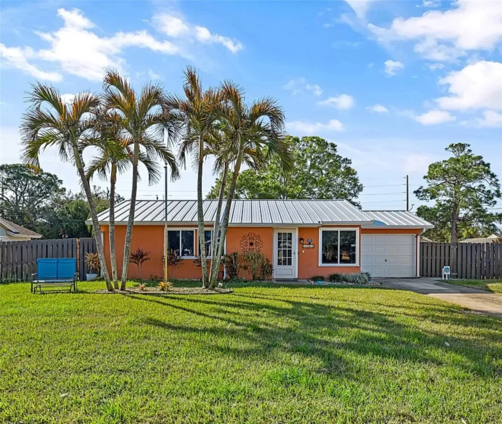 1085 24th Place Vero Beach FL 32962