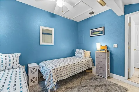 1085 24th Place Vero Beach FL 32962