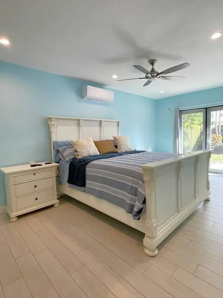 1580 SE 5th Street Deerfield Beach FL 33441