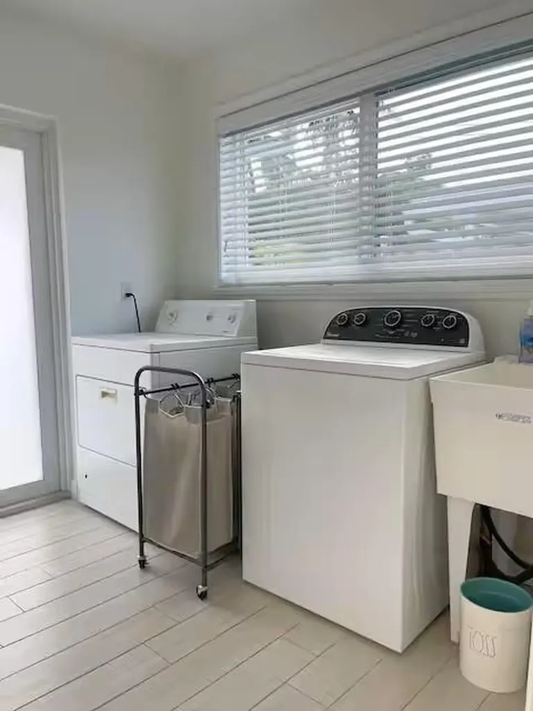 1580 SE 5th Street Deerfield Beach FL 33441
