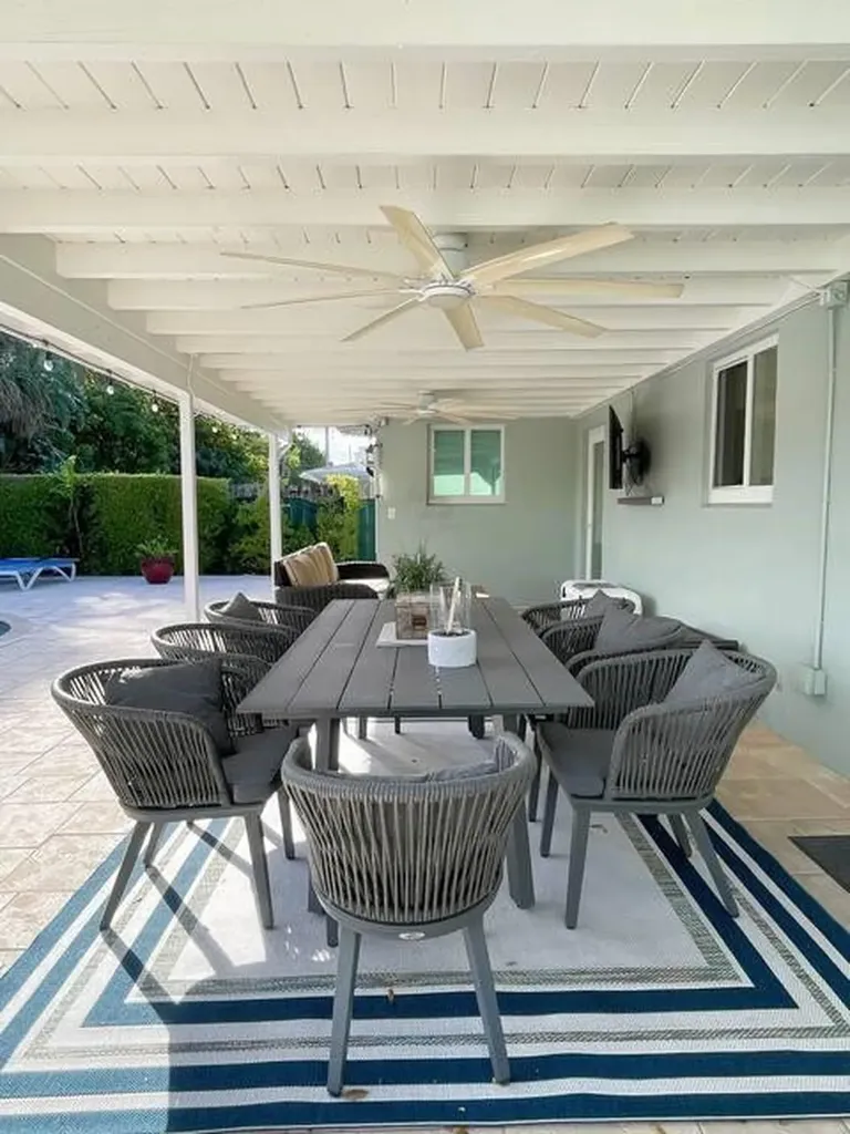 1580 SE 5th Street Deerfield Beach FL 33441