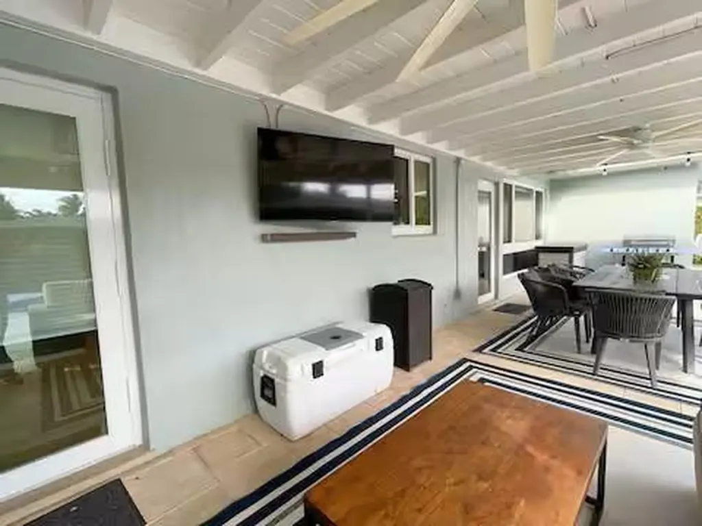 1580 SE 5th Street Deerfield Beach FL 33441