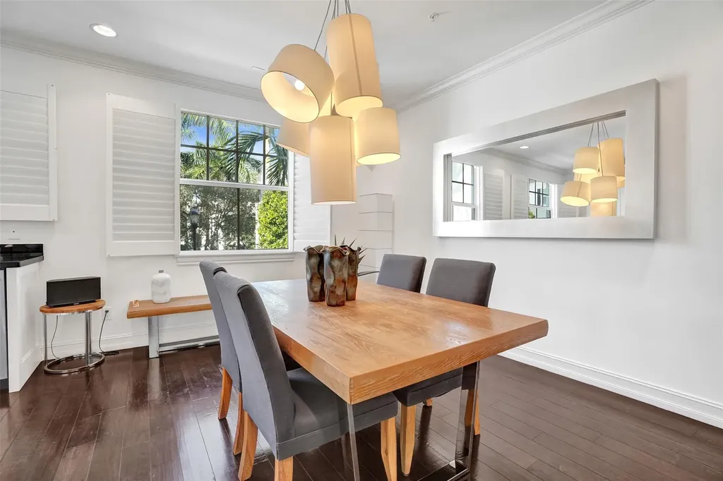 381 E Cannery Row Circle Delray Beach FL 33444
