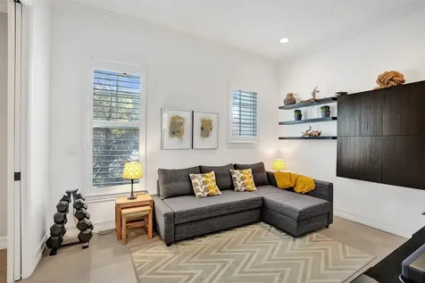 381 E Cannery Row Circle Delray Beach FL 33444