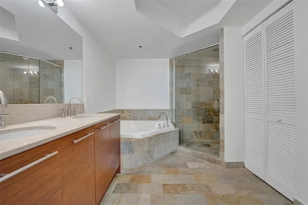 2681 N Flamingo Road Sunrise FL 33323
