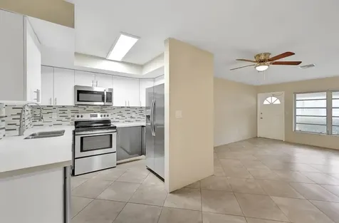 916 NE 18th Street Fort Lauderdale FL 33305