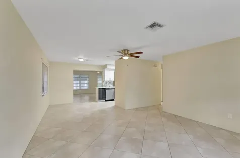 916 NE 18th Street Fort Lauderdale FL 33305