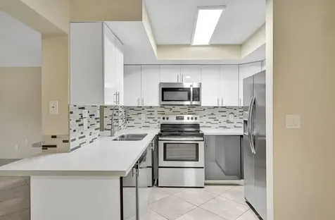 916 NE 18th Street Fort Lauderdale FL 33305