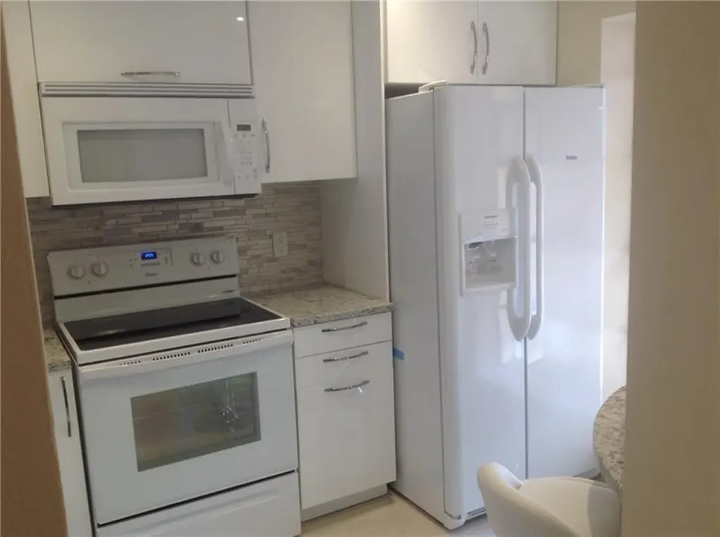 2265 SW 15th Street Deerfield Beach FL 33442