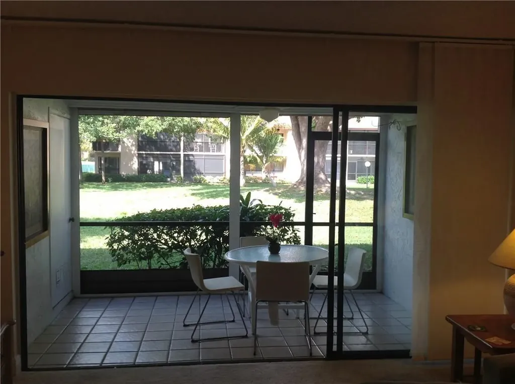 2265 SW 15th Street Deerfield Beach FL 33442