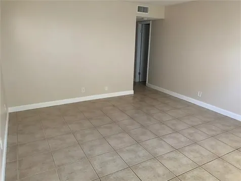206 SW 1st Street Pompano Beach FL 33060