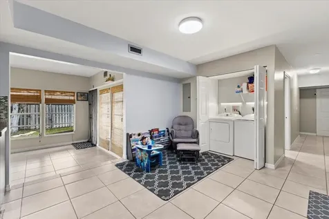 7303 NW 64th Street Tamarac FL 33321