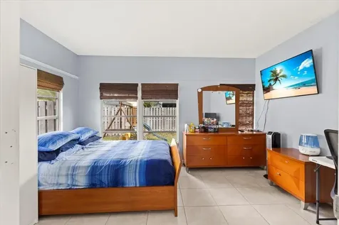 7303 NW 64th Street Tamarac FL 33321