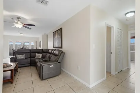 16921 SW 92nd Court Palmetto Bay FL 33157