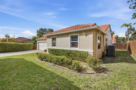 16921 SW 92nd Court Palmetto Bay FL 33157