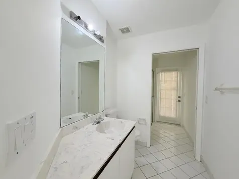 4853 NW 66th Avenue Lauderhill FL 33319