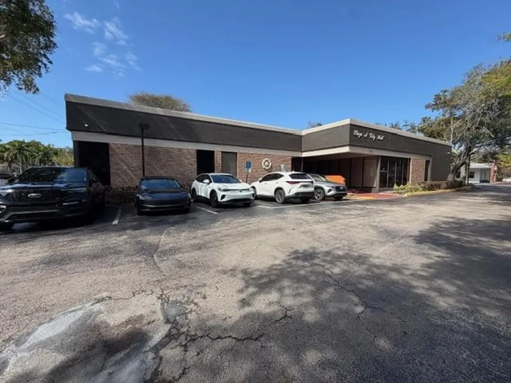 7301 NW 4th Street Plantation FL 33317