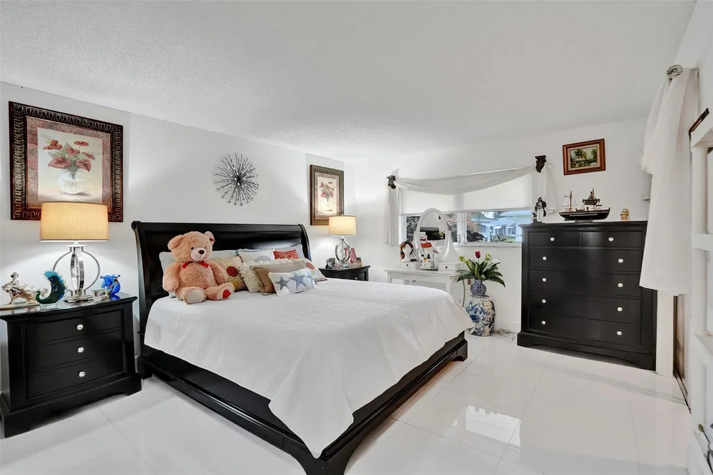 1034 NW 88th Avenue Plantation FL 33322