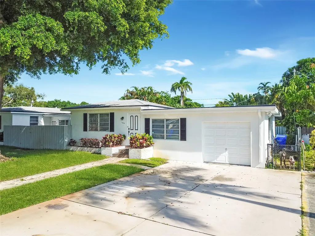1625 Cleveland Street Hollywood FL 33020