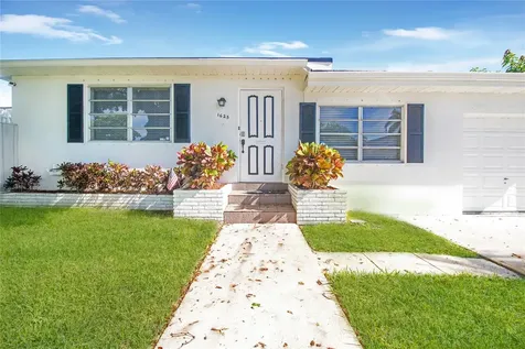 1625 Cleveland Street Hollywood FL 33020