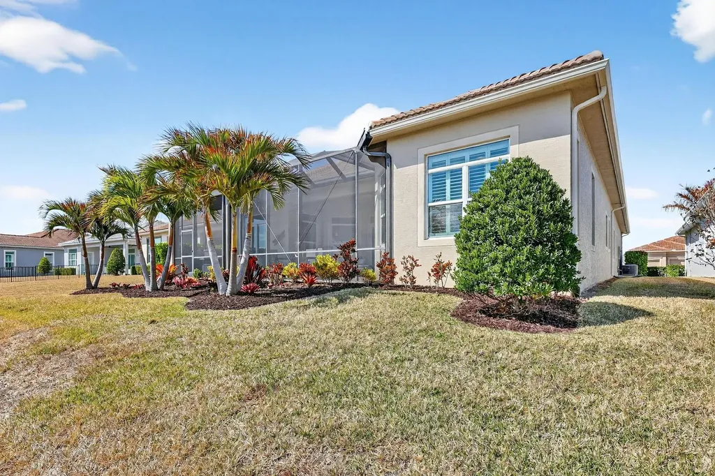 8639 SW Flutto Way Port St Lucie FL 34987
