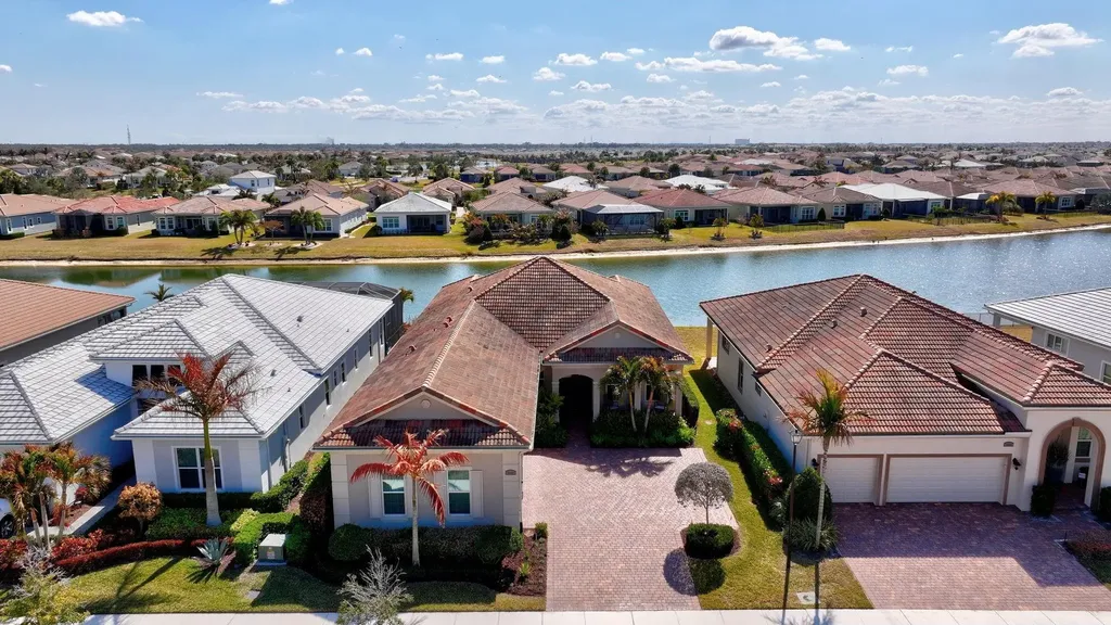 8639 SW Flutto Way Port St Lucie FL 34987