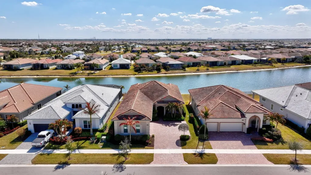 8639 SW Flutto Way Port St Lucie FL 34987