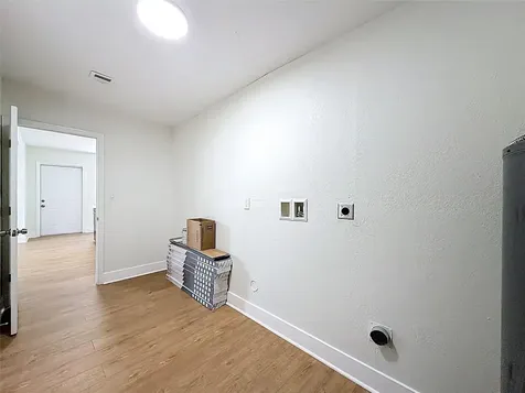 4811 SW 20th Street West Park FL 33023