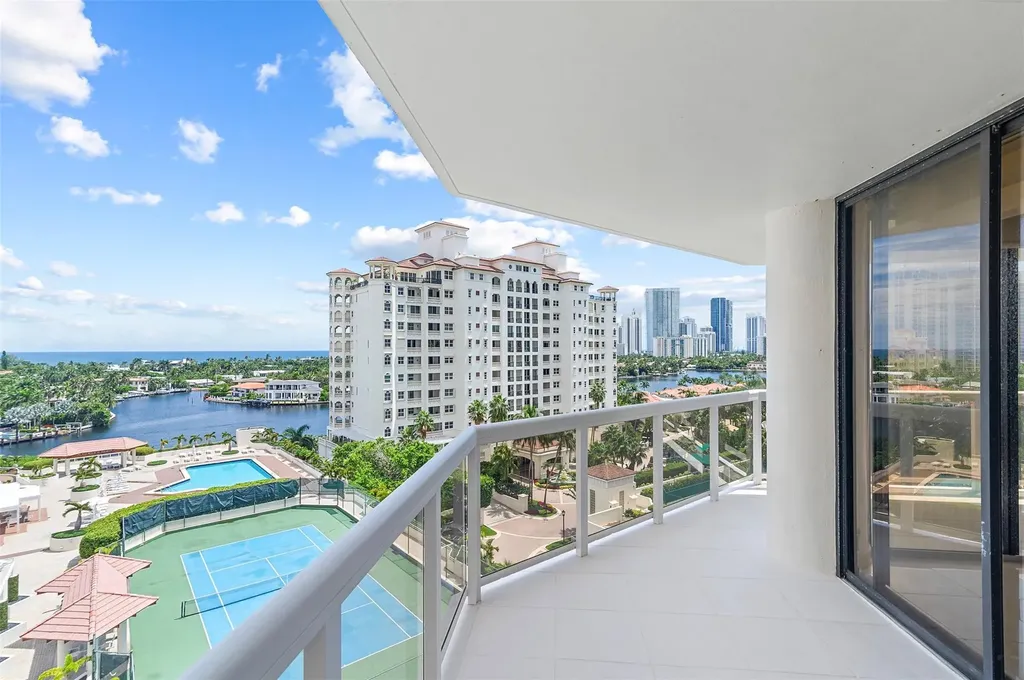 20185 E Country Club Drive Aventura FL 33180