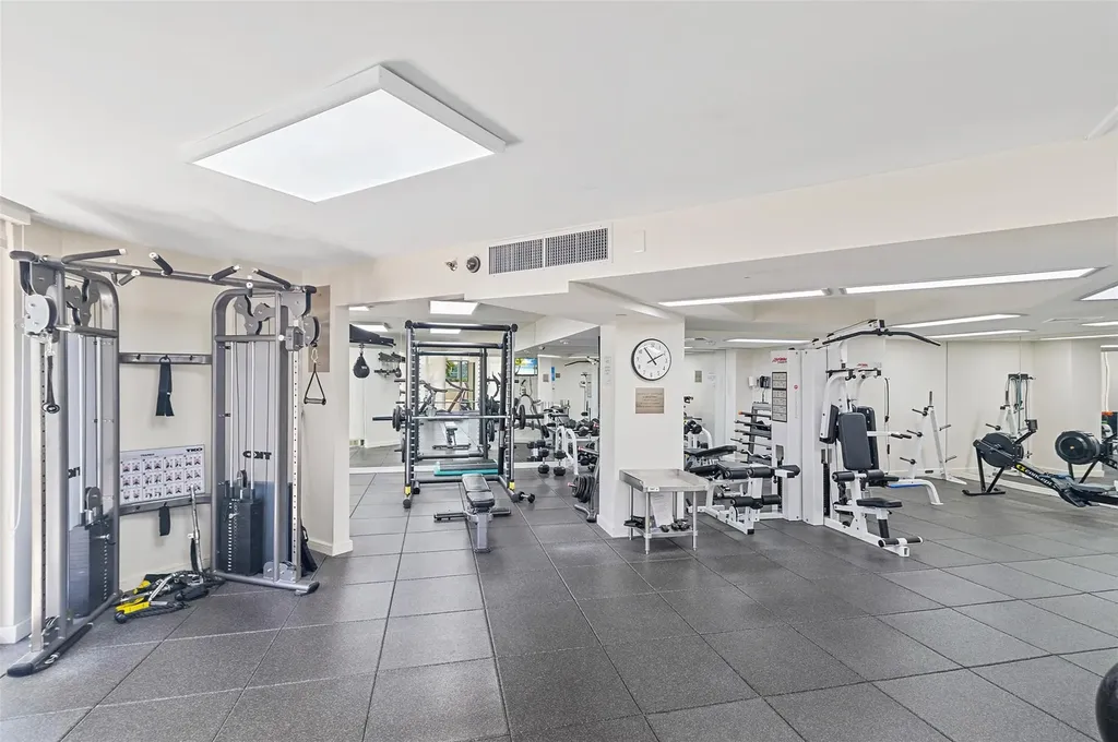 20185 E Country Club Drive Aventura FL 33180