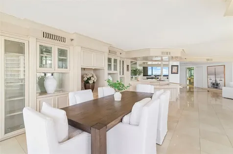 20185 E Country Club Drive Aventura FL 33180