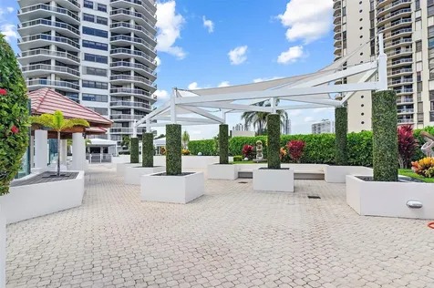 20185 E Country Club Drive Aventura FL 33180