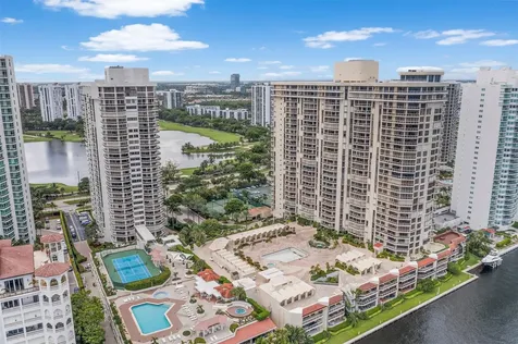 20185 E Country Club Drive Aventura FL 33180
