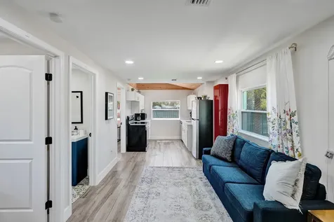 8021 NW 1st Place Miami FL 33150