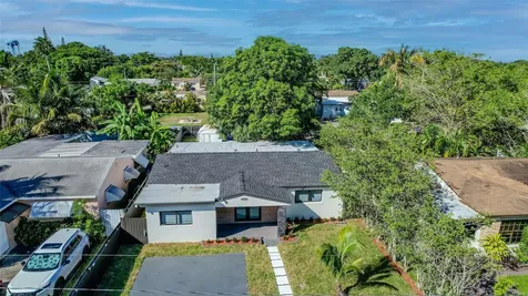 2633 NW Taft Street Hollywood FL 33020