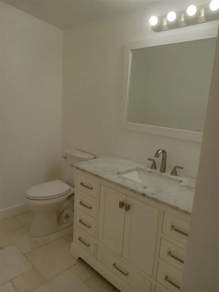 19800 SW 180th Avenue Miami FL 33187